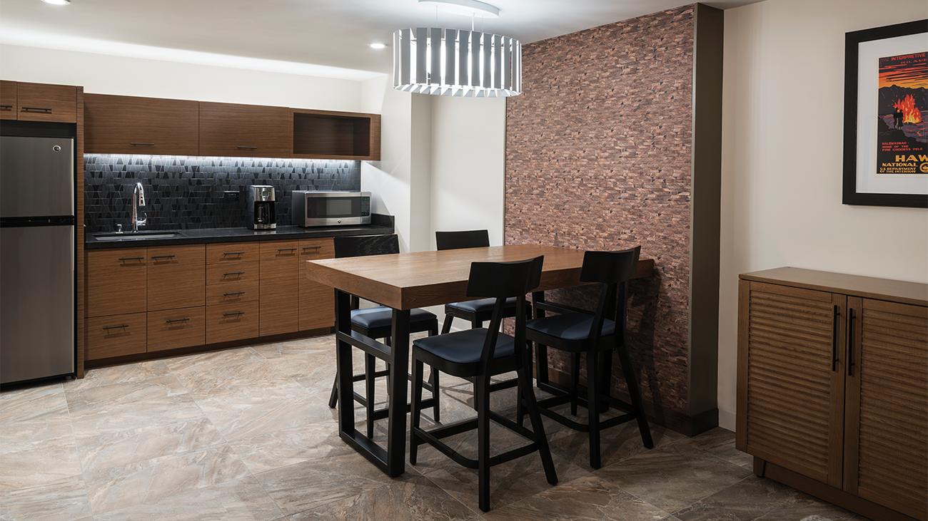 Ocean View Kitchen (1-Bedroom Suite)